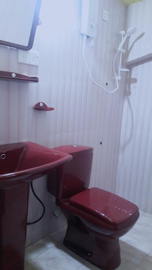 Apple Sara Home Stay Канди Екстериор снимка